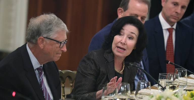 peter lynch and safra catz
