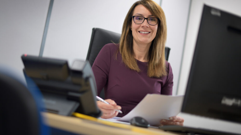 Emma Michell Chartered Accountant: Who She Is and What She Does